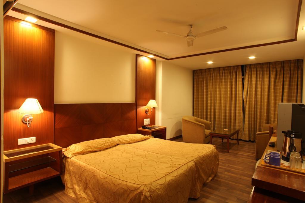 Hotel Jammu Ashok Extérieur photo