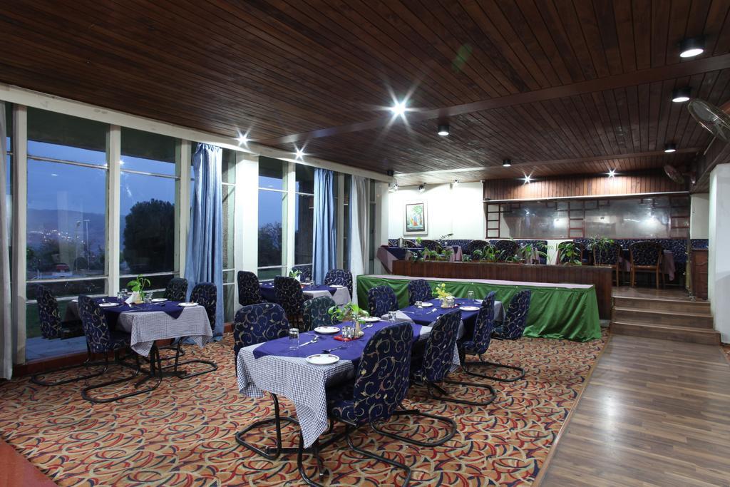 Hotel Jammu Ashok Extérieur photo