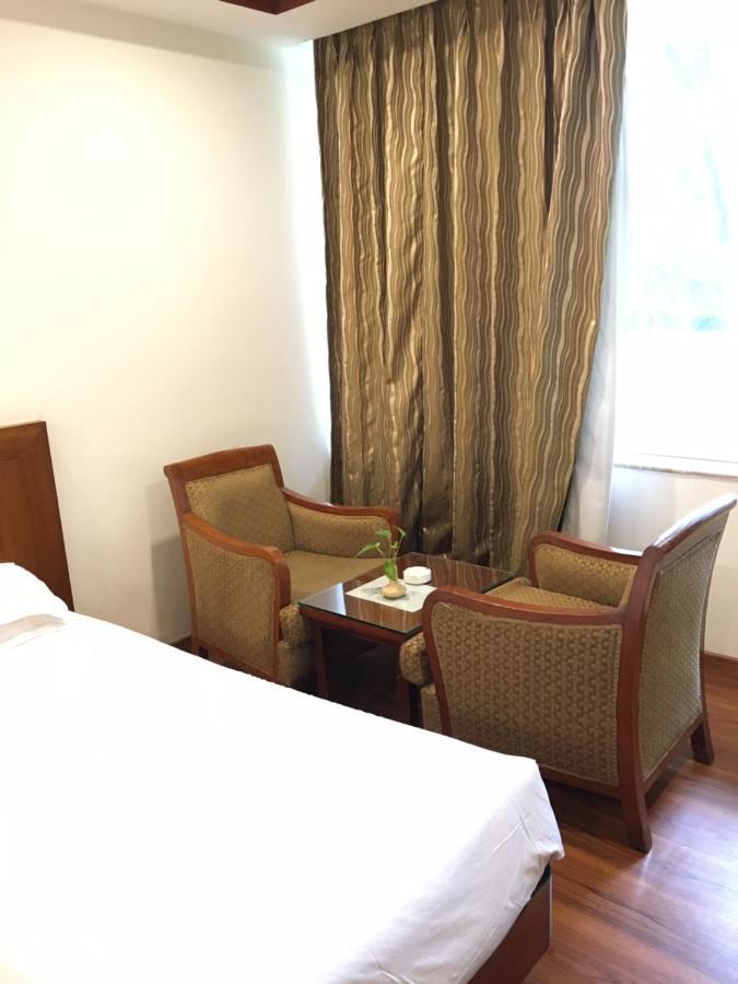 Hotel Jammu Ashok Extérieur photo